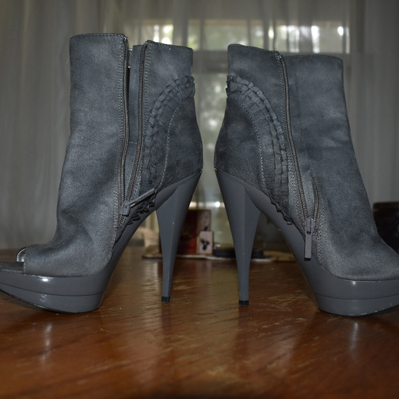 Micheal Anthonio Gray Magda Stiletto Ankle Boots - Picture 6 of 6